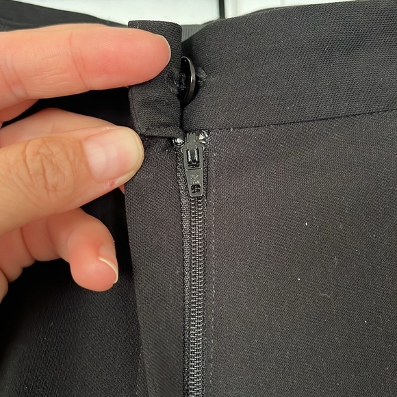 Focus 2000 Petite• EUC Pleated Dress Business Pants, size 14P - Picture 6 of 12